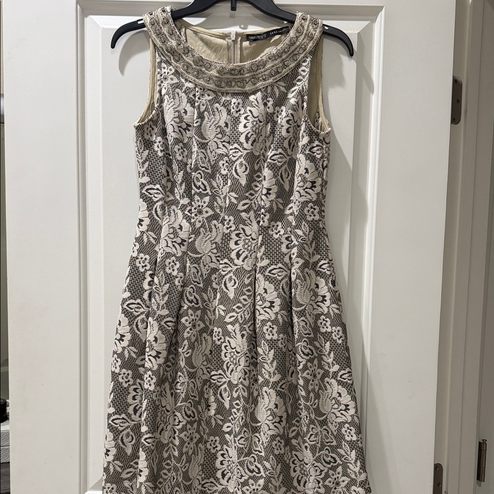 Zara Cream Floral Midi Dress